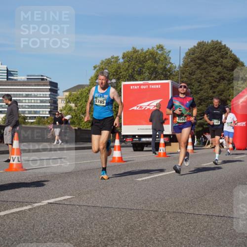 07.09.2025 - BARMER Alsterlauf Yannick Fuchs http://msf.ph/oto/8748466 07.09.2025 09:33:17 Laufen 5785, 2680, 5142 meine-sportfotos.de