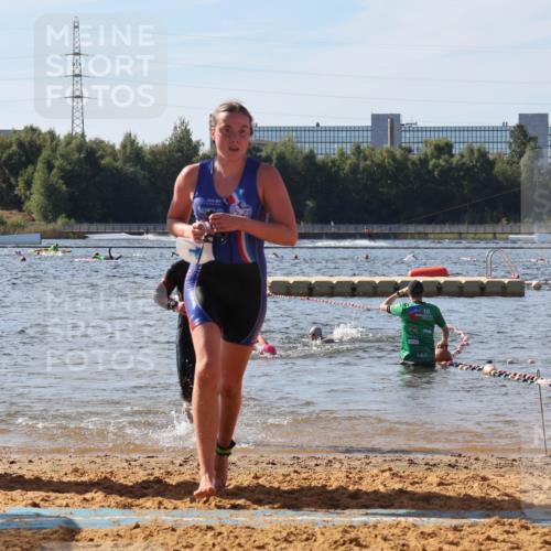 07.09.2025 - 19. Norderstedt Triathlon Luisa Fischer http://msf.ph/oto/8748467 07.09.2025 10:52:01 Schwimmen 1164, 1178, 1340, 1390 meine-sportfotos.de