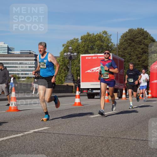 07.09.2025 - BARMER Alsterlauf Yannick Fuchs http://msf.ph/oto/8748488 07.09.2025 09:33:17 Laufen 5785, 1, 2680, 5142, 62121 meine-sportfotos.de