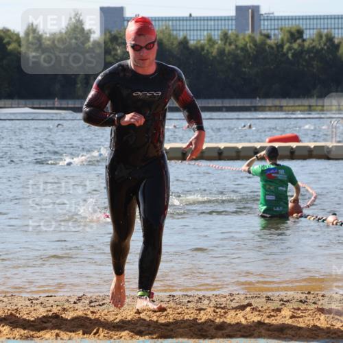 07.09.2025 - 19. Norderstedt Triathlon Luisa Fischer http://msf.ph/oto/8748494 07.09.2025 10:52:04 Schwimmen 1164, 1178, 1340, 1390 meine-sportfotos.de