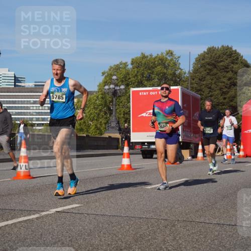 07.09.2025 - BARMER Alsterlauf Yannick Fuchs http://msf.ph/oto/8748497 07.09.2025 09:33:18 Laufen 5785, 2680, 6212, 5142 meine-sportfotos.de