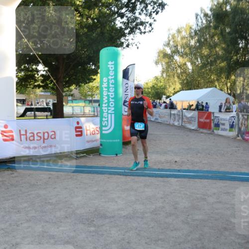 07.09.2025 - 19. Norderstedt Triathlon Luisa Fischer http://msf.ph/oto/8748504 07.09.2025 17:44:27 Ziel 412 meine-sportfotos.de