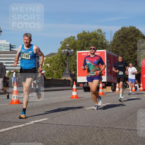 07.09.2025 - BARMER Alsterlauf Yannick Fuchs http://msf.ph/oto/8748505 07.09.2025 09:33:18 Laufen 5785, 2680, 142 meine-sportfotos.de