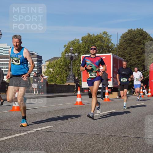 07.09.2025 - BARMER Alsterlauf Yannick Fuchs http://msf.ph/oto/8748514 07.09.2025 09:33:18 Laufen 5785, 2680, 5142, 6212 meine-sportfotos.de
