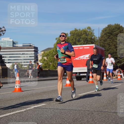 07.09.2025 - BARMER Alsterlauf Yannick Fuchs http://msf.ph/oto/8748534 07.09.2025 09:33:18 Laufen 5785, 2680, 5142, 6212 meine-sportfotos.de