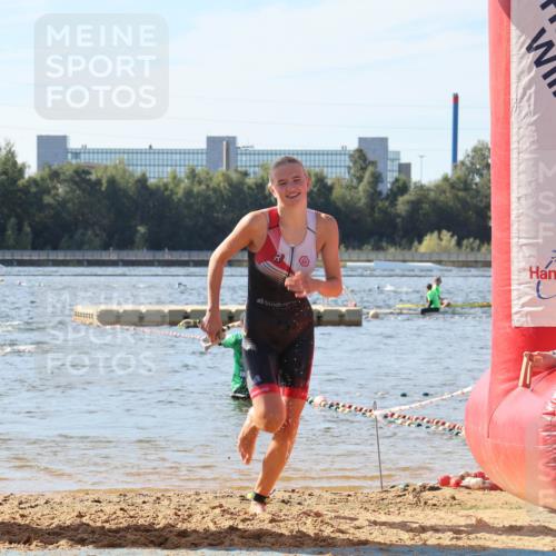 07.09.2025 - 19. Norderstedt Triathlon Luisa Fischer http://msf.ph/oto/8748540 07.09.2025 10:52:18 Schwimmen 1155, 1170 meine-sportfotos.de