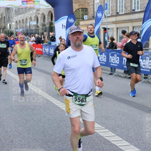 07.09.2025 - BARMER Alsterlauf Strokosch-Dieckow http://msf.ph/oto/8748545 07.09.2025 10:16:23 Ziel 2114, 2857, 3403, 3808, 3933, 4154, 4495, 4497, 4534, 4693, 4765, 5163, 5261, 5597, 8131, 8138, 8361 meine-sportfotos.de