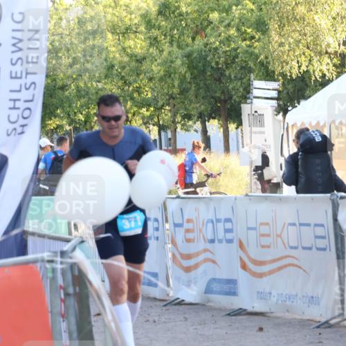 07.09.2025 - 19. Norderstedt Triathlon Luisa Fischer http://msf.ph/oto/8748566 07.09.2025 17:48:43 Ziel 371 meine-sportfotos.de