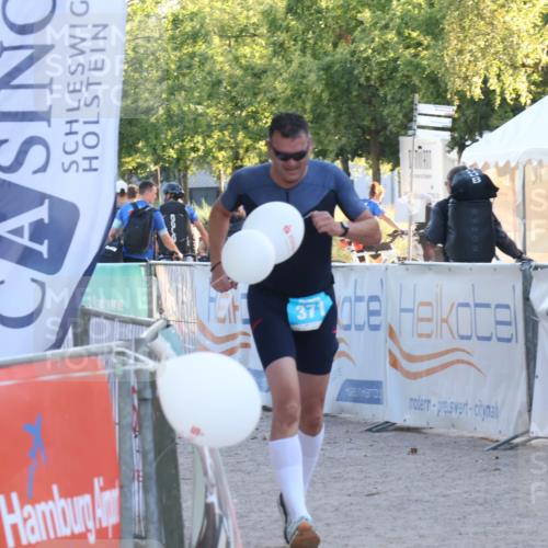 07.09.2025 - 19. Norderstedt Triathlon Luisa Fischer http://msf.ph/oto/8748577 07.09.2025 17:48:43 Ziel 371 meine-sportfotos.de