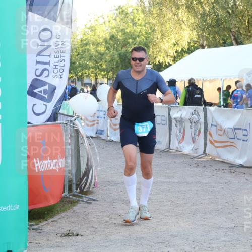 07.09.2025 - 19. Norderstedt Triathlon Luisa Fischer http://msf.ph/oto/8748599 07.09.2025 17:48:46 Ziel 371 meine-sportfotos.de