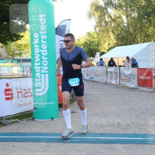 07.09.2025 - 19. Norderstedt Triathlon Luisa Fischer http://msf.ph/oto/8748617 07.09.2025 17:48:47 Ziel 371 meine-sportfotos.de