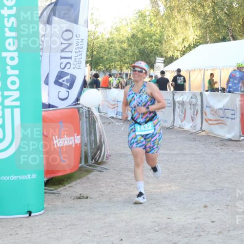 07.09.2025 - 19. Norderstedt Triathlon Luisa Fischer http://msf.ph/oto/8748642 07.09.2025 17:49:35 Ziel 1432 meine-sportfotos.de