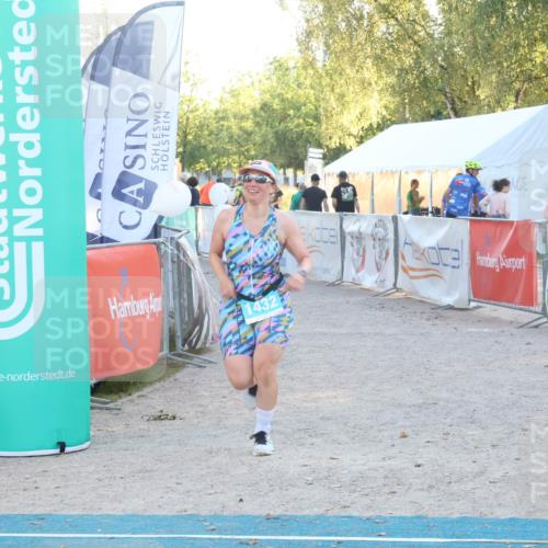 07.09.2025 - 19. Norderstedt Triathlon Luisa Fischer http://msf.ph/oto/8748647 07.09.2025 17:49:36 Ziel 1432 meine-sportfotos.de