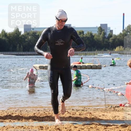 07.09.2025 - 19. Norderstedt Triathlon Luisa Fischer http://msf.ph/oto/8748670 07.09.2025 10:53:07 Schwimmen 200, 1156, 1203 meine-sportfotos.de