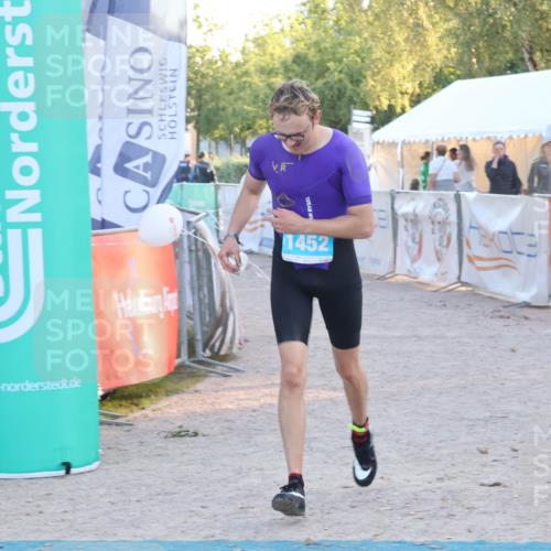 07.09.2025 - 19. Norderstedt Triathlon Luisa Fischer http://msf.ph/oto/8748720 07.09.2025 17:58:43 Ziel 1452 meine-sportfotos.de