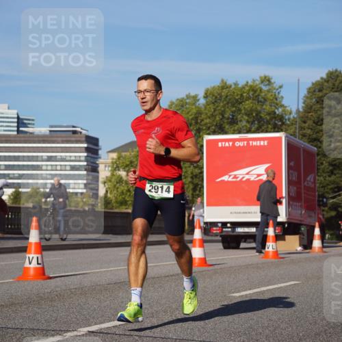 07.09.2025 - BARMER Alsterlauf Yannick Fuchs http://msf.ph/oto/8748740 07.09.2025 09:33:27 Laufen 2914 meine-sportfotos.de
