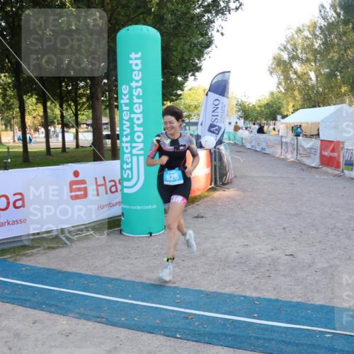07.09.2025 - 19. Norderstedt Triathlon Luisa Fischer http://msf.ph/oto/8748759 07.09.2025 18:02:18 Ziel 926 meine-sportfotos.de