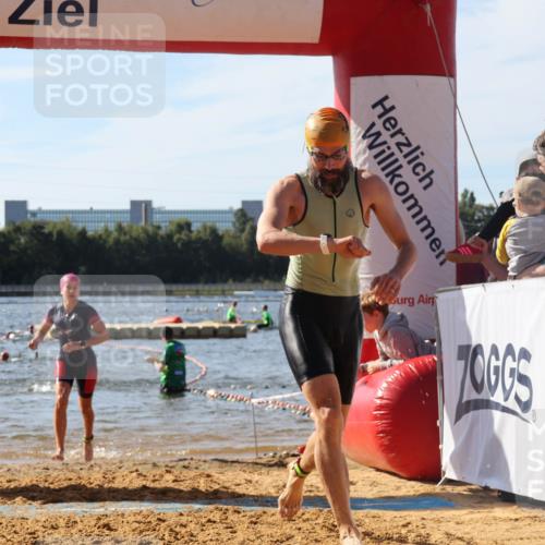 07.09.2025 - 19. Norderstedt Triathlon Luisa Fischer http://msf.ph/oto/8748766 07.09.2025 10:53:30 Schwimmen 196, 1175, 1177, 1193 meine-sportfotos.de