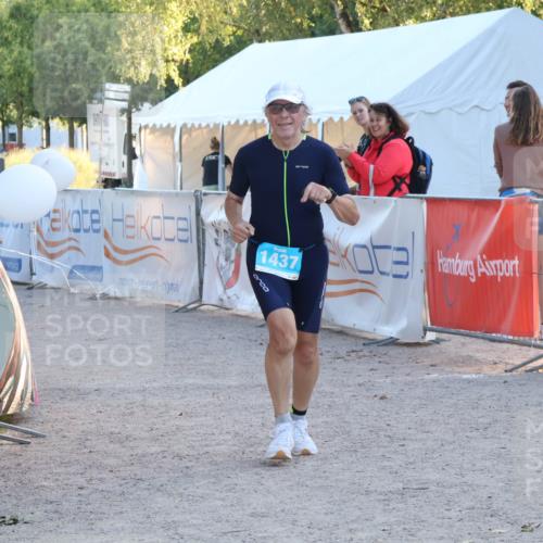 07.09.2025 - 19. Norderstedt Triathlon Luisa Fischer http://msf.ph/oto/8748816 07.09.2025 18:08:53 Ziel 1437 meine-sportfotos.de