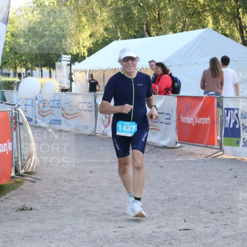 07.09.2025 - 19. Norderstedt Triathlon Luisa Fischer http://msf.ph/oto/8748832 07.09.2025 18:08:54 Ziel 1437 meine-sportfotos.de