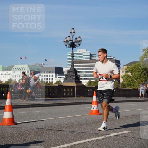 07.09.2025 - BARMER Alsterlauf Yannick Fuchs http://msf.ph/oto/8748837 07.09.2025 09:33:33 Laufen 367, 1 meine-sportfotos.de