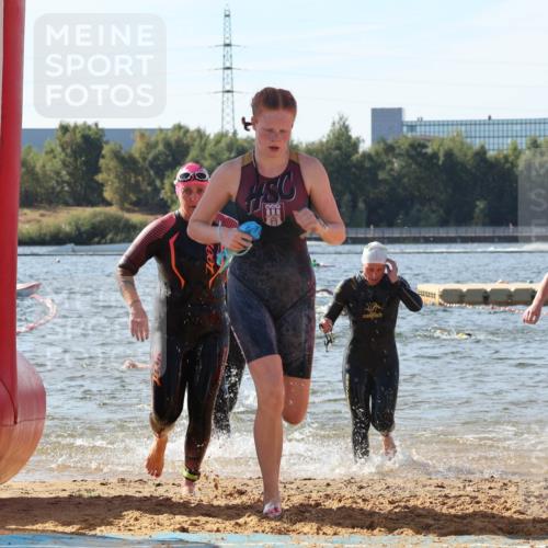 07.09.2025 - 19. Norderstedt Triathlon Luisa Fischer http://msf.ph/oto/8748864 07.09.2025 10:54:20 Schwimmen 199, 734, 770, 1182, 1187, 1199, 1200 meine-sportfotos.de