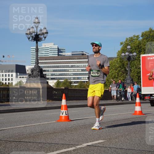 07.09.2025 - BARMER Alsterlauf Yannick Fuchs http://msf.ph/oto/8748880 07.09.2025 09:33:35 Laufen 3979, 1 meine-sportfotos.de