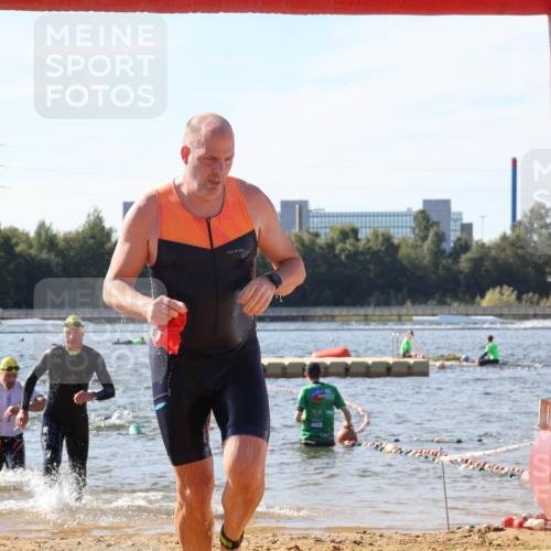 07.09.2025 - 19. Norderstedt Triathlon Luisa Fischer http://msf.ph/oto/8748979 07.09.2025 10:54:44 Schwimmen 771, 833, 1197 meine-sportfotos.de