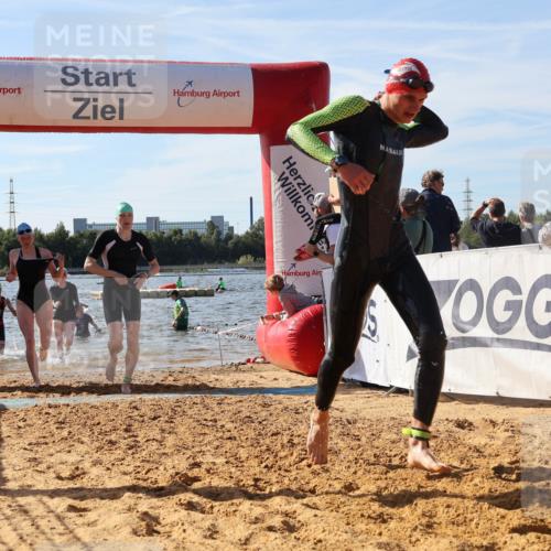 07.09.2025 - 19. Norderstedt Triathlon Luisa Fischer http://msf.ph/oto/8749042 07.09.2025 10:55:03 Schwimmen 284, 306, 1159, 1183, 1207, 1257 meine-sportfotos.de