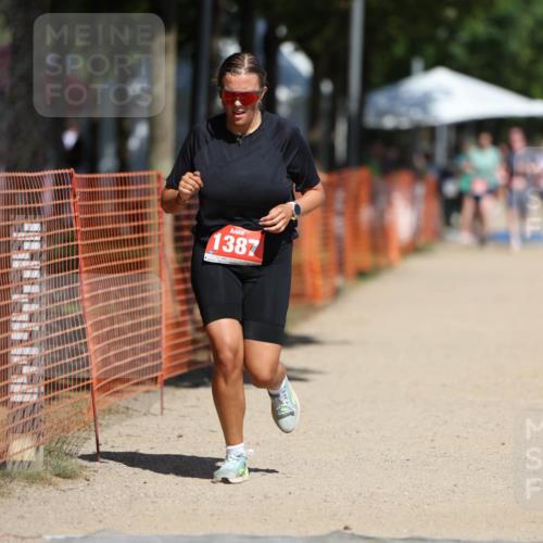 07.09.2025 - 19. Norderstedt Triathlon Michael Strokosch http://msf.ph/oto/8749055 07.09.2025 12:40:54 Laufen 218, 802, 1387 meine-sportfotos.de