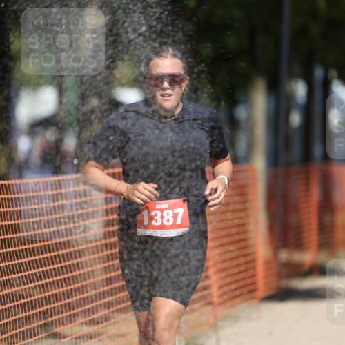 07.09.2025 - 19. Norderstedt Triathlon Michael Strokosch http://msf.ph/oto/8749079 07.09.2025 12:40:56 Laufen 802, 1387 meine-sportfotos.de