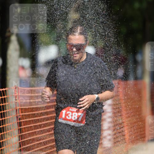 07.09.2025 - 19. Norderstedt Triathlon Michael Strokosch http://msf.ph/oto/8749090 07.09.2025 12:40:57 Laufen 802, 1387 meine-sportfotos.de