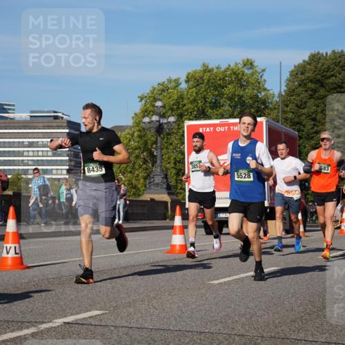 07.09.2025 - BARMER Alsterlauf Yannick Fuchs http://msf.ph/oto/8749112 07.09.2025 09:33:48 Laufen 8435, 385, 5528, 583, 4307, 3296 meine-sportfotos.de