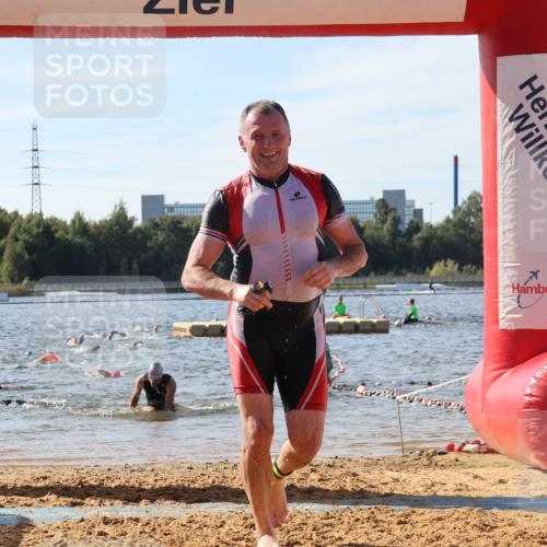 07.09.2025 - 19. Norderstedt Triathlon Luisa Fischer http://msf.ph/oto/8749114 07.09.2025 10:55:26 Schwimmen 276, 834, 1236 meine-sportfotos.de