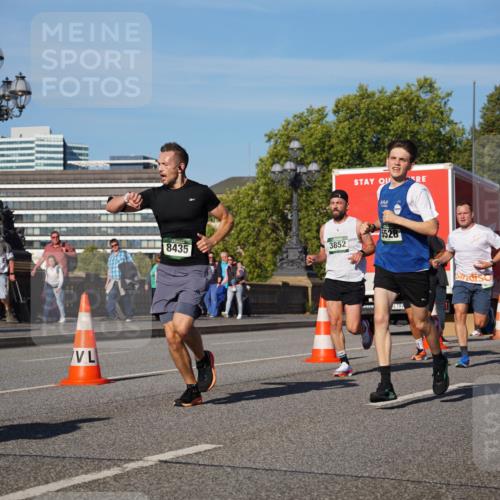 07.09.2025 - BARMER Alsterlauf Yannick Fuchs http://msf.ph/oto/8749119 07.09.2025 09:33:48 Laufen 8435, 3852, 5528, 2583, 4307 meine-sportfotos.de
