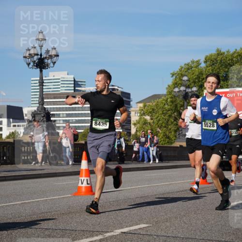 07.09.2025 - BARMER Alsterlauf Yannick Fuchs http://msf.ph/oto/8749131 07.09.2025 09:33:48 Laufen 8435, 5528, 232, 2583 meine-sportfotos.de