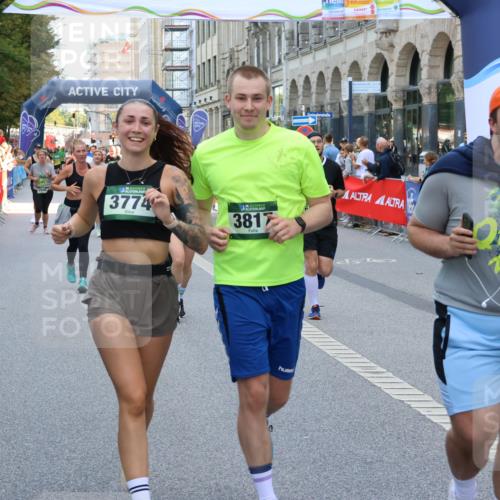 07.09.2025 - BARMER Alsterlauf Strokosch-Dieckow http://msf.ph/oto/8749139 07.09.2025 10:16:09 Ziel 2114, 2431, 2638, 2849, 2857, 3011, 3127, 3582, 3808, 3933, 4047, 4154, 4495, 4497, 4534, 4673, 4674, 5261, 5360, 5597, 5737, 5936, 6110, 6247, 8361, 8433 meine-sportfotos.de
