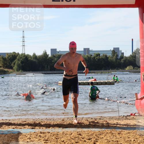 07.09.2025 - 19. Norderstedt Triathlon Luisa Fischer http://msf.ph/oto/8749165 07.09.2025 10:55:43 Schwimmen 774, 796, 1184, 1219 meine-sportfotos.de
