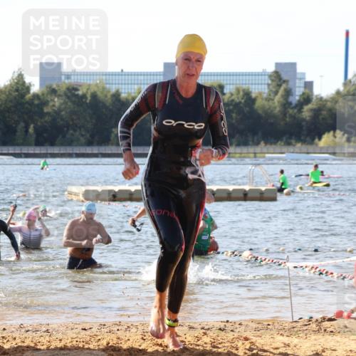 07.09.2025 - 19. Norderstedt Triathlon Luisa Fischer http://msf.ph/oto/8749218 07.09.2025 10:56:11 Schwimmen 229, 1206, 1301, 1308, 1314 meine-sportfotos.de