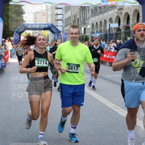 07.09.2025 - BARMER Alsterlauf Strokosch-Dieckow http://msf.ph/oto/8749230 07.09.2025 10:16:09 Ziel 2114, 2431, 2638, 2849, 2857, 3011, 3127, 3582, 3808, 3933, 4047, 4154, 4495, 4497, 4534, 4673, 4674, 5261, 5360, 5597, 5737, 5936, 6110, 6247, 8361, 8433 meine-sportfotos.de