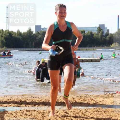 07.09.2025 - 19. Norderstedt Triathlon Luisa Fischer http://msf.ph/oto/8749241 07.09.2025 10:56:15 Schwimmen 229, 760, 1206, 1308, 1314 meine-sportfotos.de