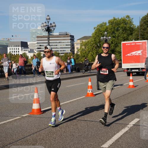 07.09.2025 - BARMER Alsterlauf Yannick Fuchs http://msf.ph/oto/8749272 07.09.2025 09:33:55 Laufen 5392, 4498, 4305 meine-sportfotos.de