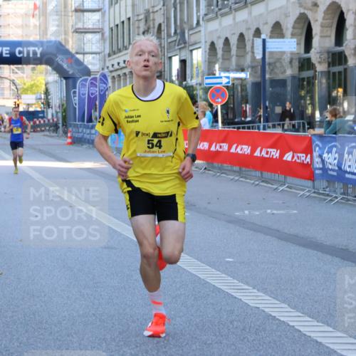 07.09.2025 - BARMER Alsterlauf Strokosch-Dieckow http://msf.ph/oto/8749296 07.09.2025 11:10:32 Ziel  meine-sportfotos.de