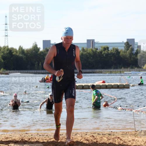 07.09.2025 - 19. Norderstedt Triathlon Luisa Fischer http://msf.ph/oto/8749360 07.09.2025 10:56:52 Schwimmen 296, 1279, 1395 meine-sportfotos.de