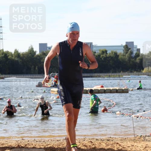07.09.2025 - 19. Norderstedt Triathlon Luisa Fischer http://msf.ph/oto/8749362 07.09.2025 10:56:52 Schwimmen 296, 1279, 1395 meine-sportfotos.de