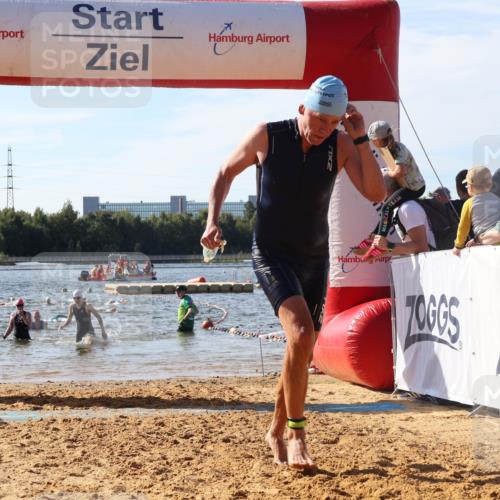 07.09.2025 - 19. Norderstedt Triathlon Luisa Fischer http://msf.ph/oto/8749376 07.09.2025 10:56:54 Schwimmen 296, 1152, 1279, 1395 meine-sportfotos.de