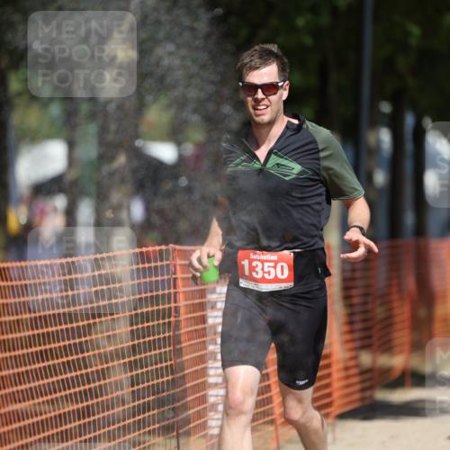 07.09.2025 - 19. Norderstedt Triathlon Michael Strokosch http://msf.ph/oto/8749391 07.09.2025 12:41:34 Laufen 164, 287, 823, 846, 1350 meine-sportfotos.de