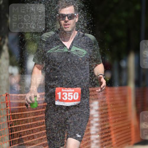 07.09.2025 - 19. Norderstedt Triathlon Michael Strokosch http://msf.ph/oto/8749411 07.09.2025 12:41:35 Laufen 164, 287, 823, 846, 1350 meine-sportfotos.de