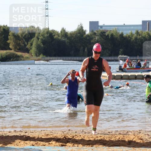 07.09.2025 - 19. Norderstedt Triathlon Luisa Fischer http://msf.ph/oto/8749416 07.09.2025 10:57:02 Schwimmen 1152, 1279, 1394 meine-sportfotos.de
