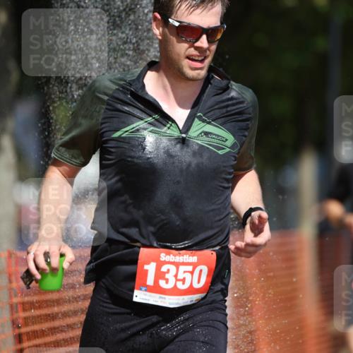 07.09.2025 - 19. Norderstedt Triathlon Michael Strokosch http://msf.ph/oto/8749423 07.09.2025 12:41:35 Laufen 164, 287, 823, 846, 1350 meine-sportfotos.de
